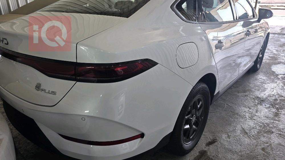 بي واي دي Qin Plus